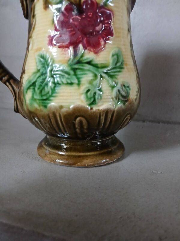 Petit pichet/ crémier ancien en majolique