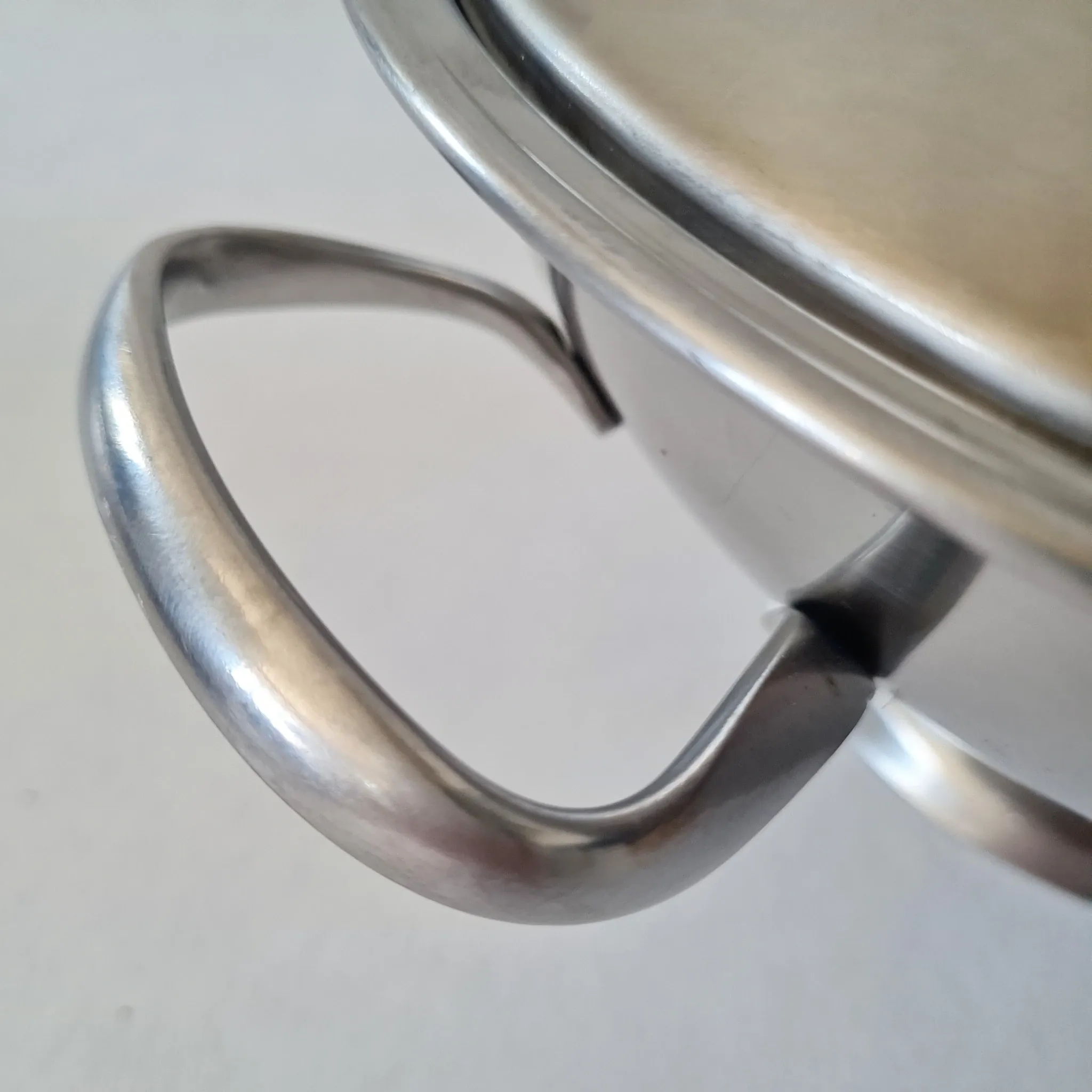 Soup tureen / covered vegetable dish stainless steel 18-8 – Guy Degrenne