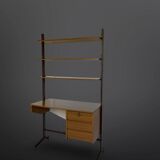 Bibliothèque italienne du milieu du siècle avec bureau.