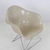 Rare Herman Miller / Charles & Ray Eames “LAR” fiberglass armchair on “Cat’s Cradle Base” / 1950s-1960s