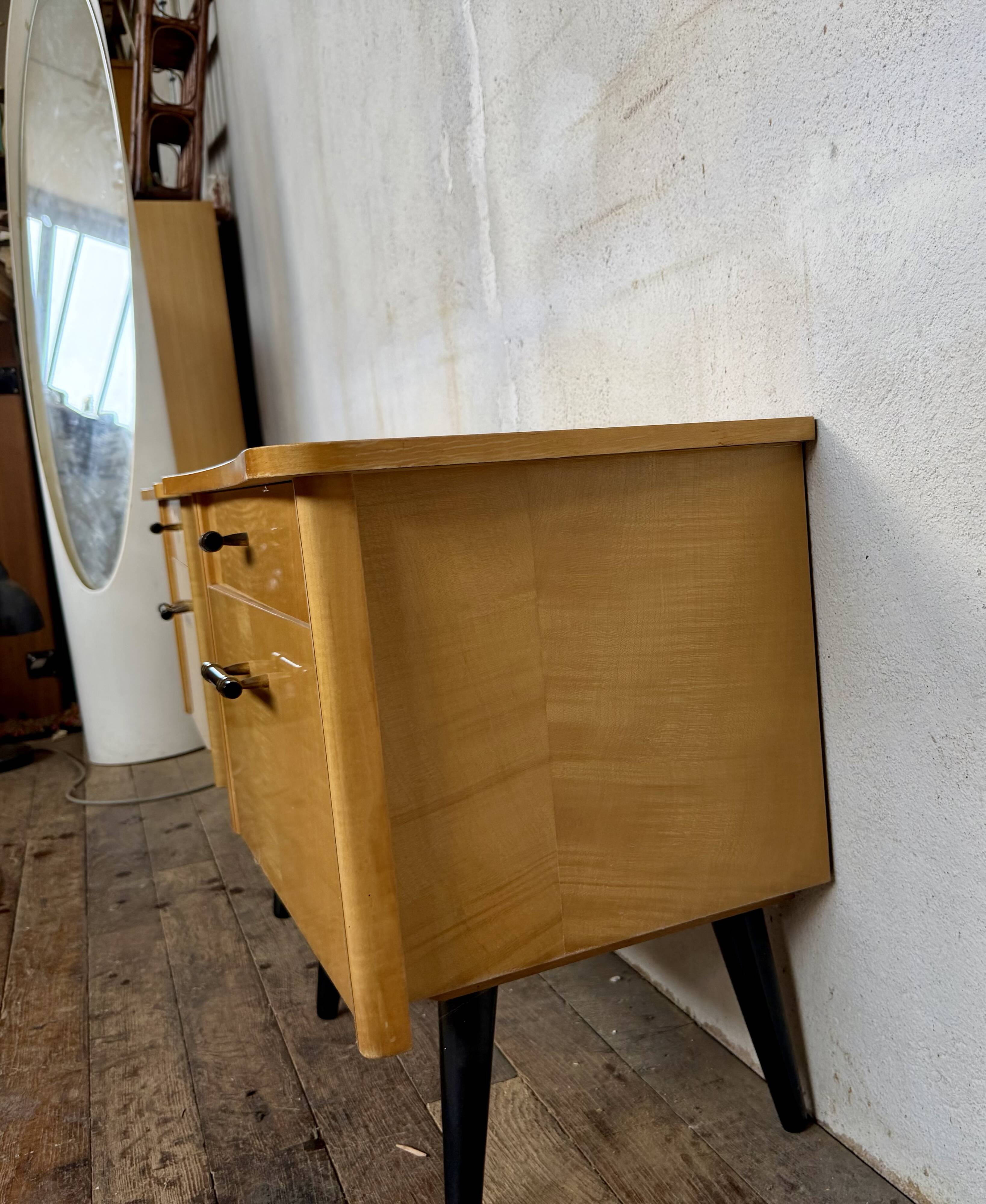 🌟 Vintage 1960s bedside tables – 1 drawer & 1 hinged door 🌟