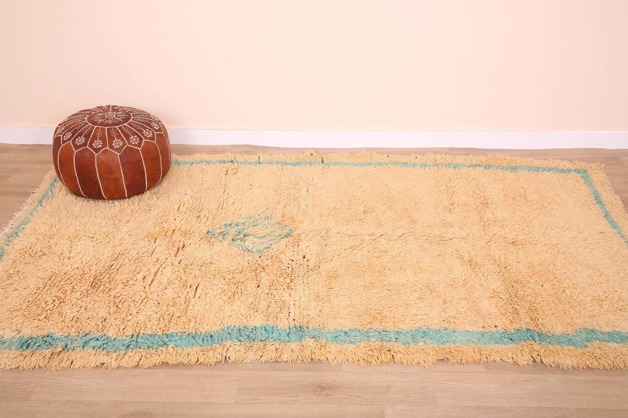 Peach Vintage Moroccan Rug 144 x 270 cm, Berber Wool Rug, Handmade Boho Rug