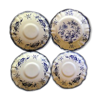 Lot of 4 vintage plates