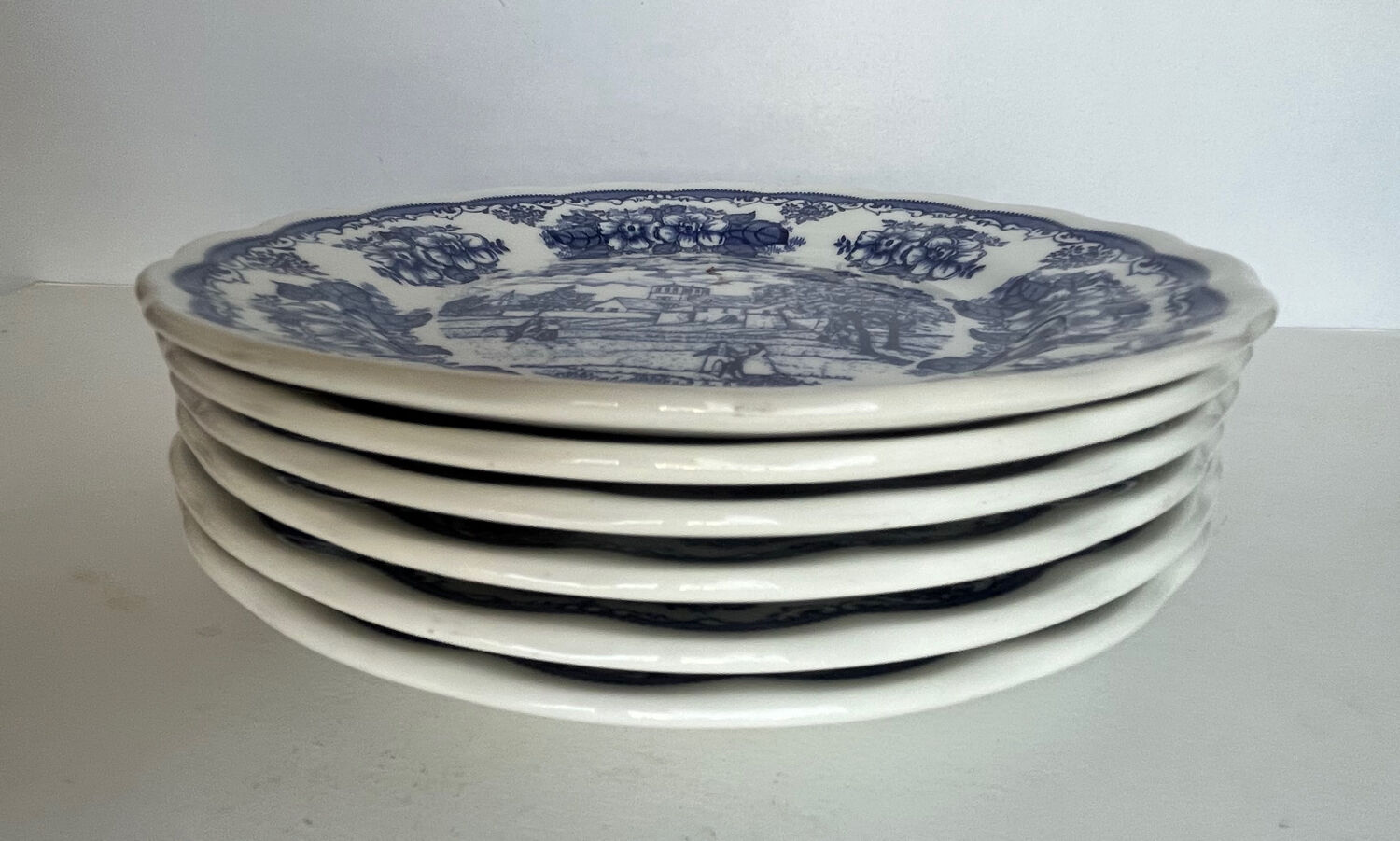 6 dessert plates with English décor