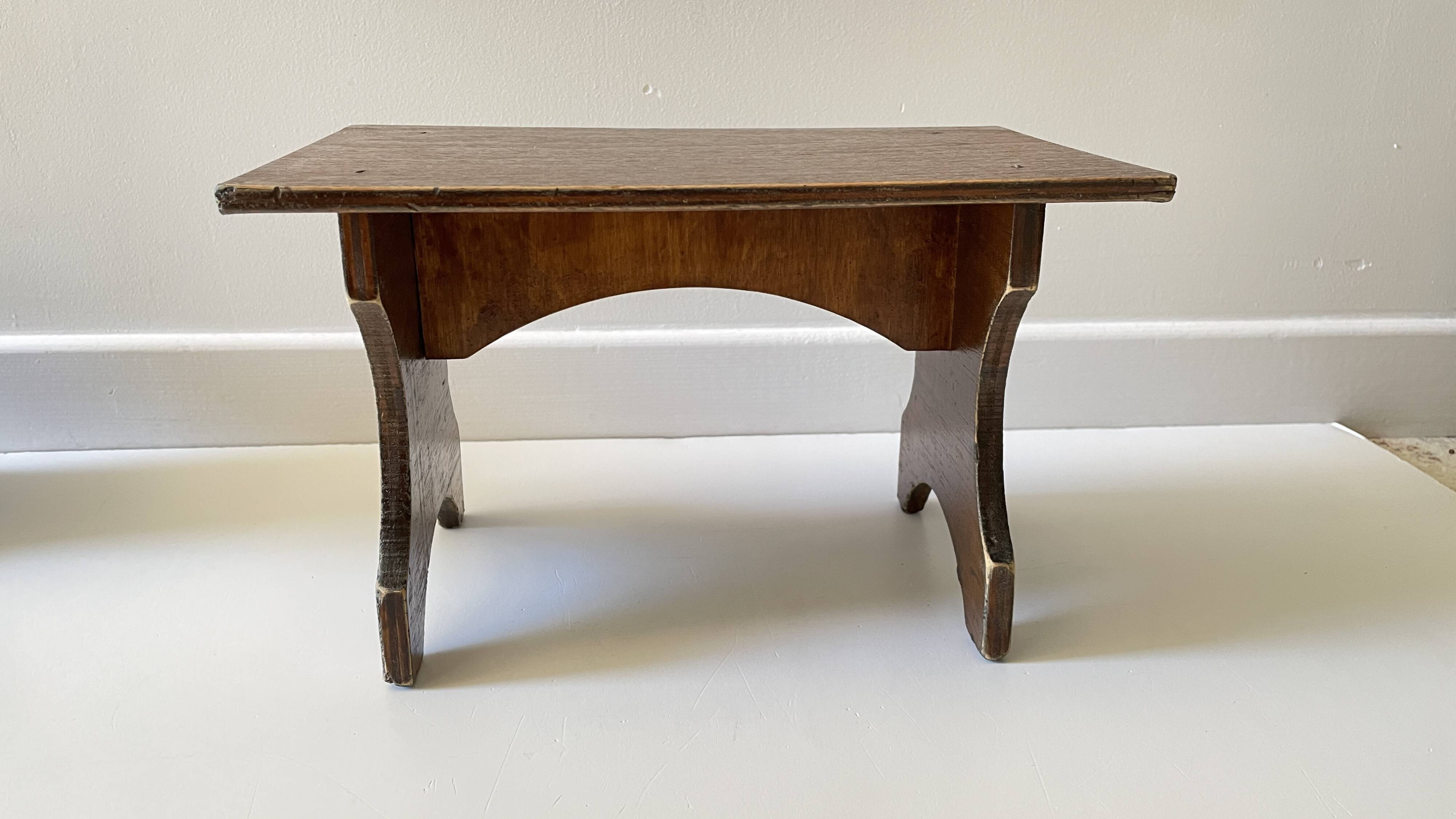 TABOURET Vintage en BOIS