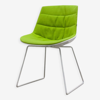 Mdf flow chair lacquered white shell and green fabric