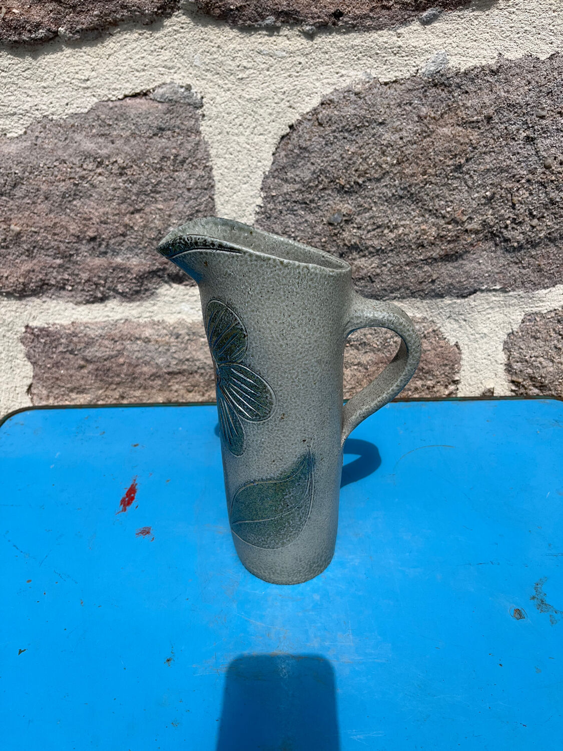 Sandstone pitcher