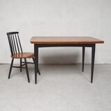 Expandable rectangular dining table