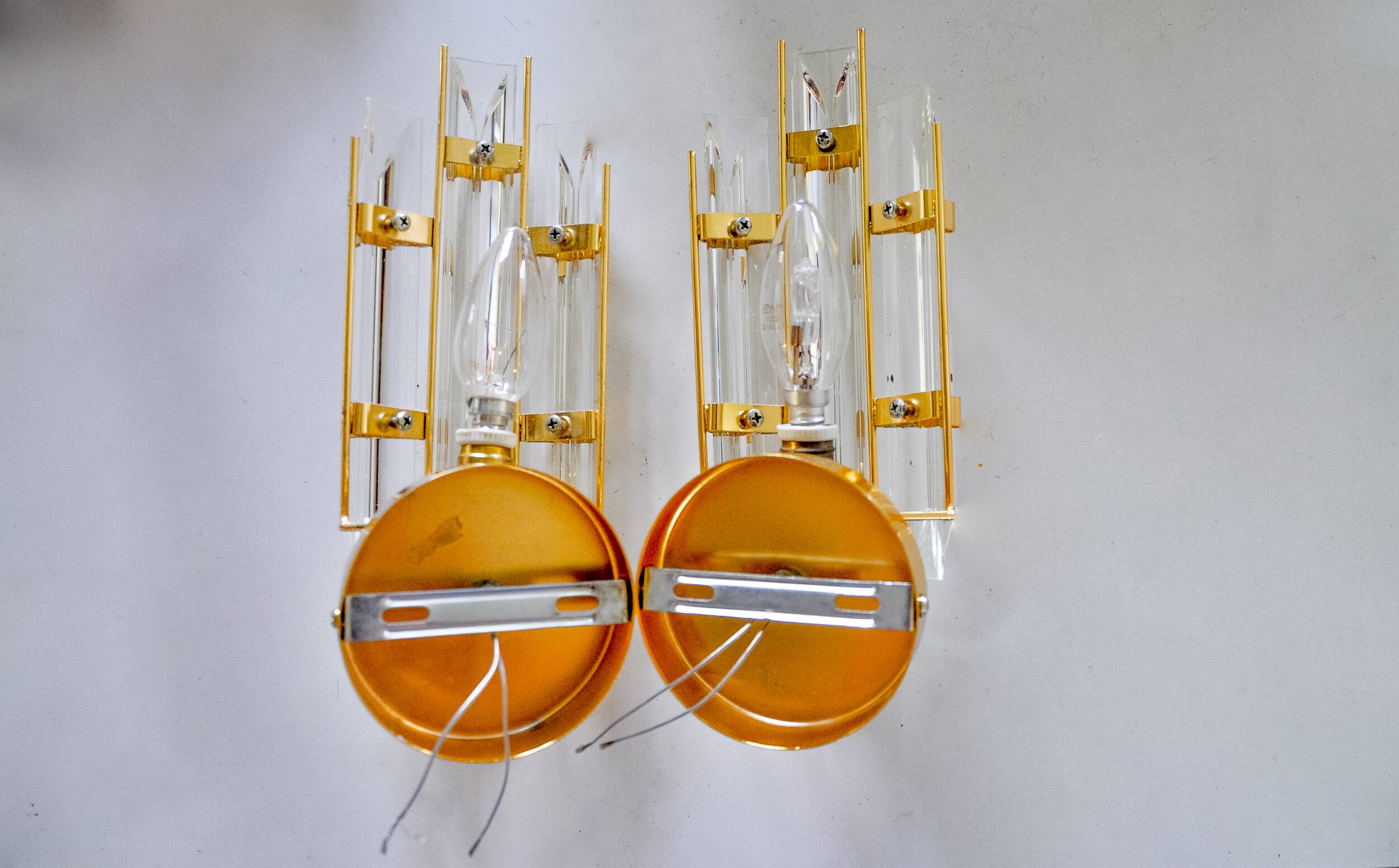Pair of Venini wall lights, triedri glass, murano, Italy 1970
