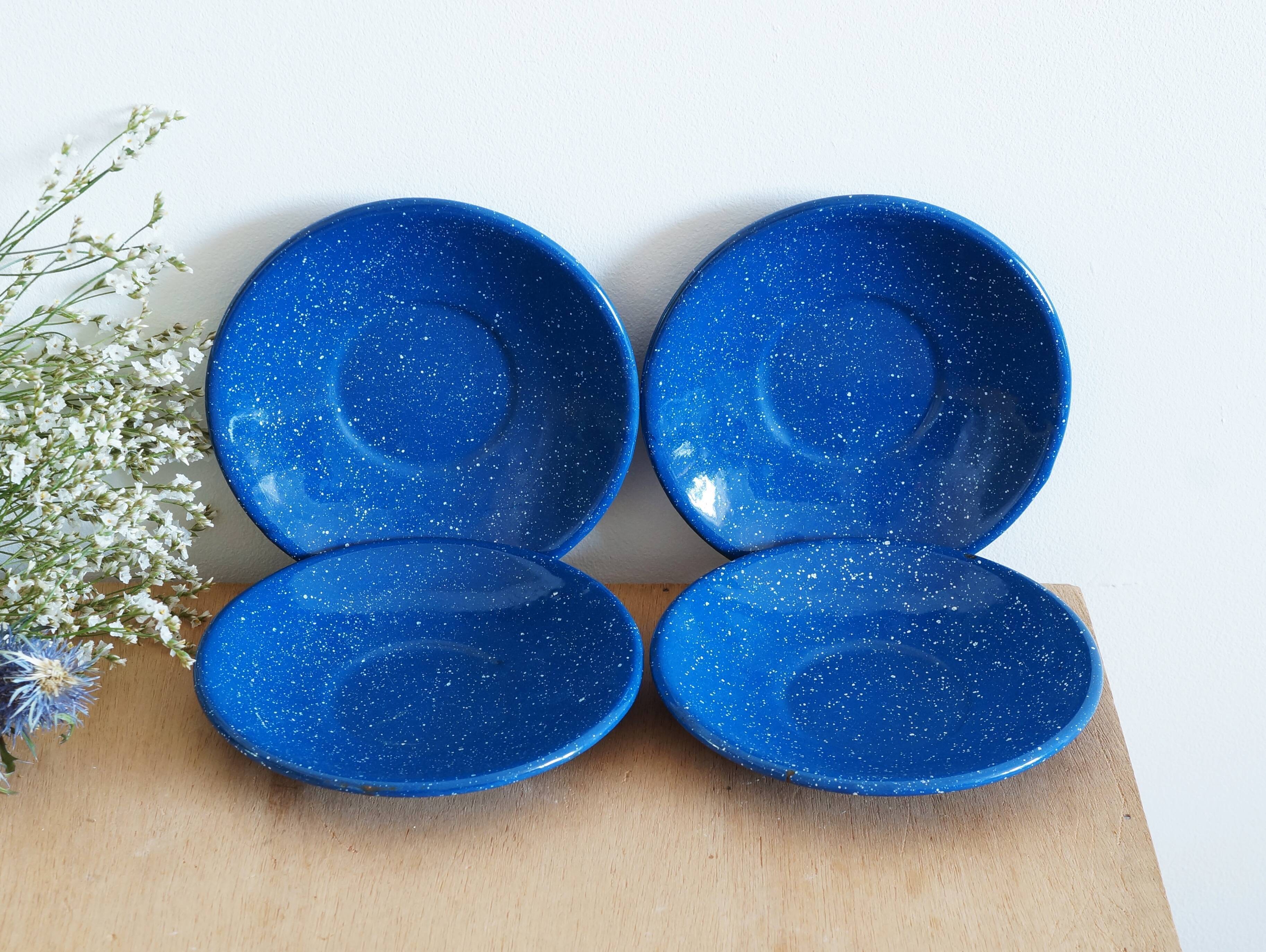 Set of 4 blue enamelled metal plates