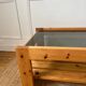 Table basse en pin et verre vintage