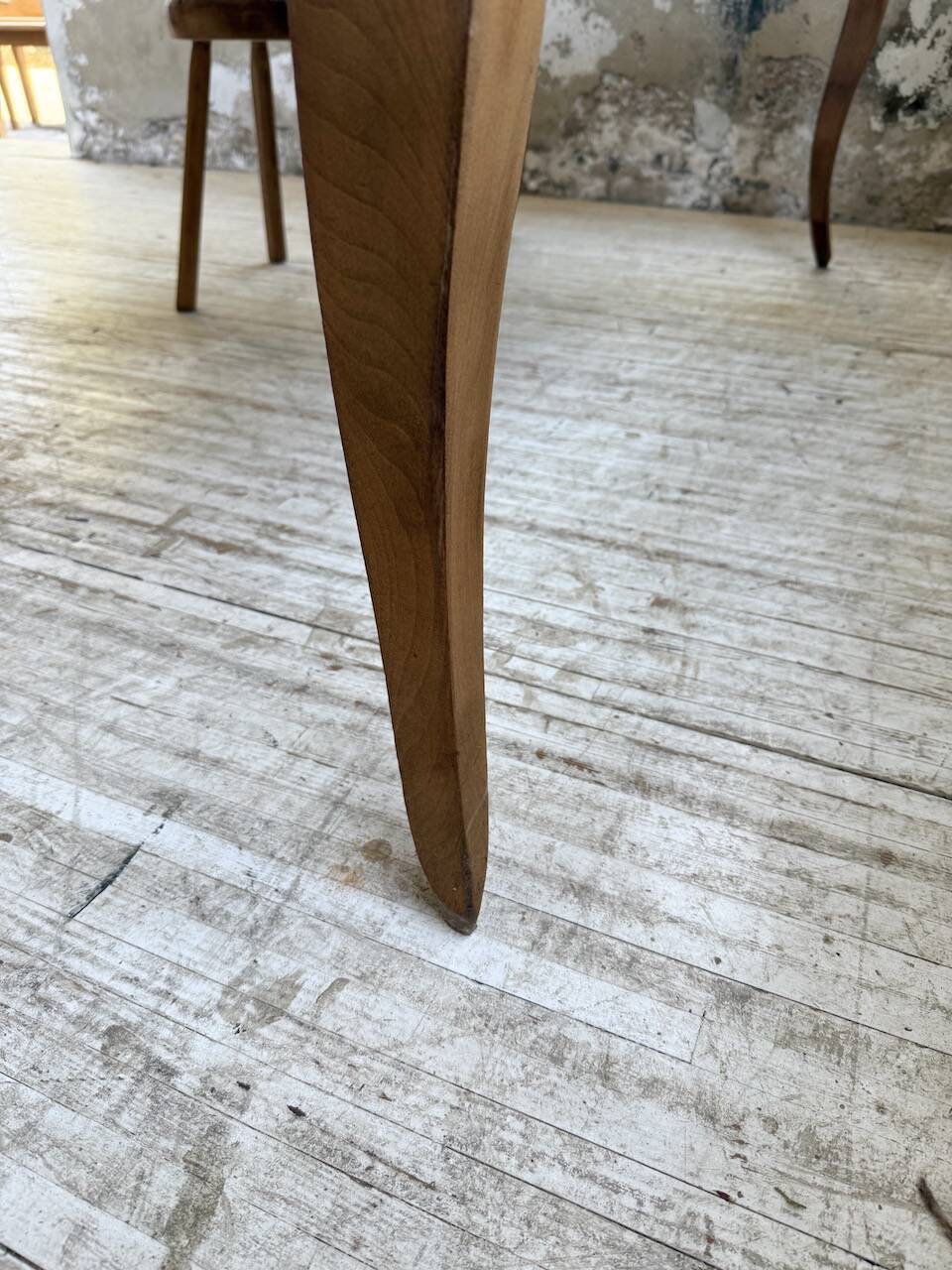 Table campagne provençale style Louis XV merisier