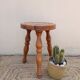 Ancien petit tabouret de ferme, tripode, 1950's