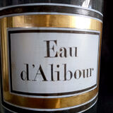 Flacon en pharmacie en verre transparent
