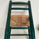 Chaise enfant peint vert vintage