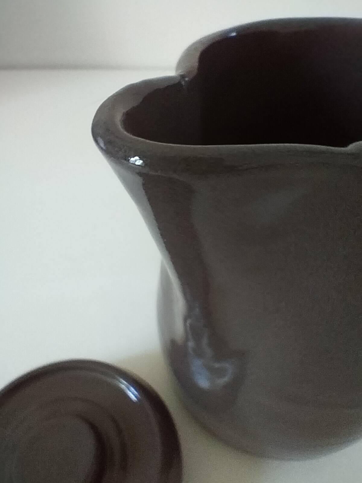 Duo verseuse et pot à lait en grès brun – céramique vintage