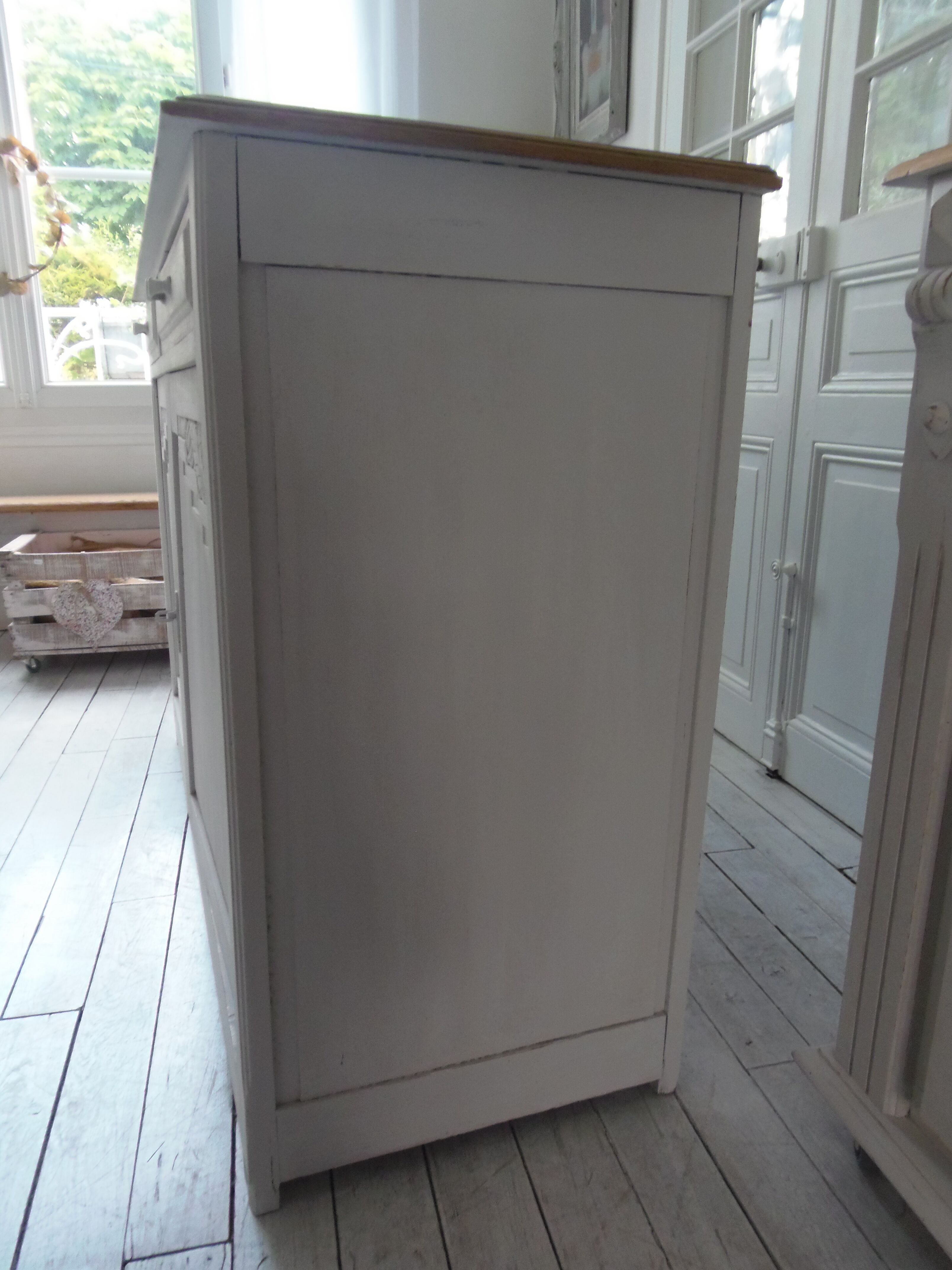 Art Deco sideboard patinated pearl gray, oak top.
