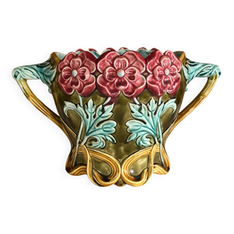 Onnaing earthenware cache pot