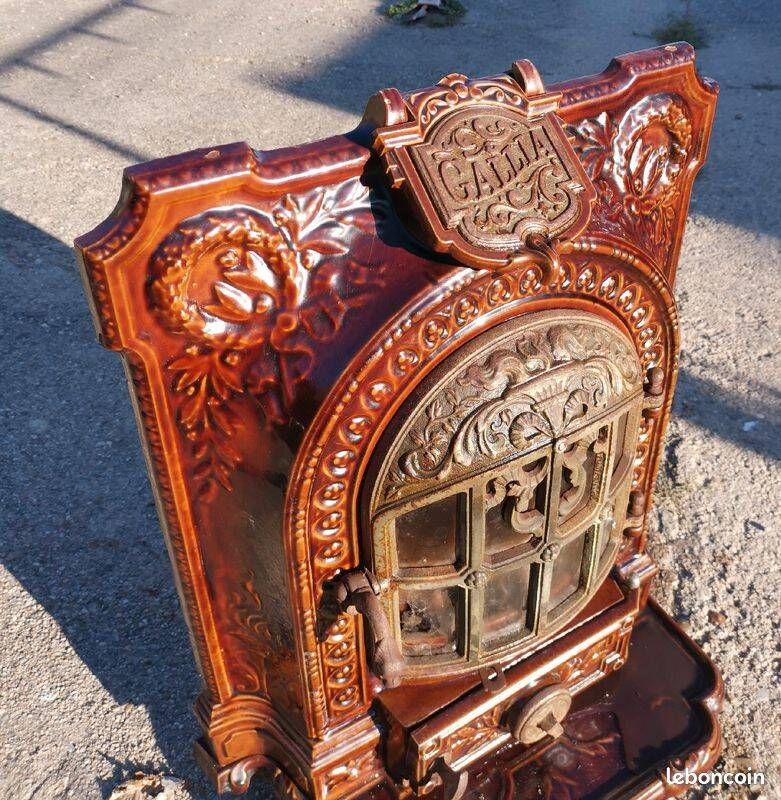 Poêle à coque de charbon Faure Revin modèle Gallia de style Art nouveau ...