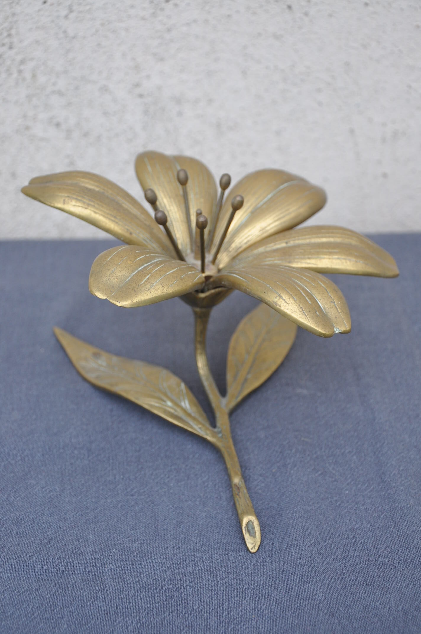 Fleur cendrier en laiton vintage