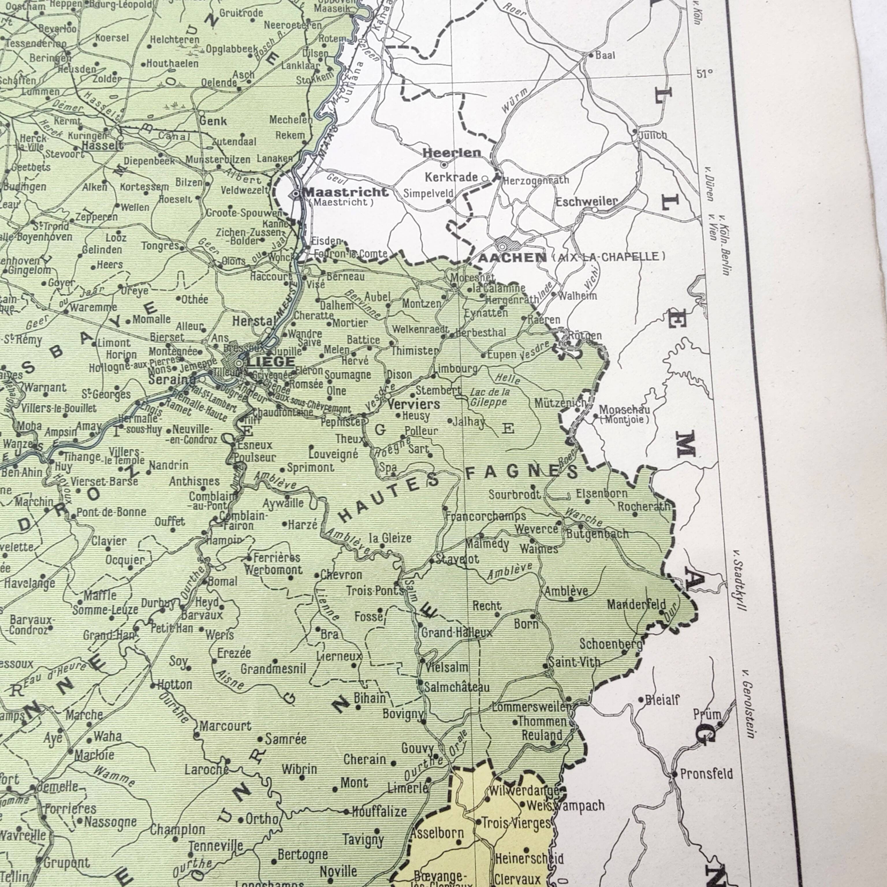 Carte vintage de la Belgique et Luxembourg 43x43cm de 1950