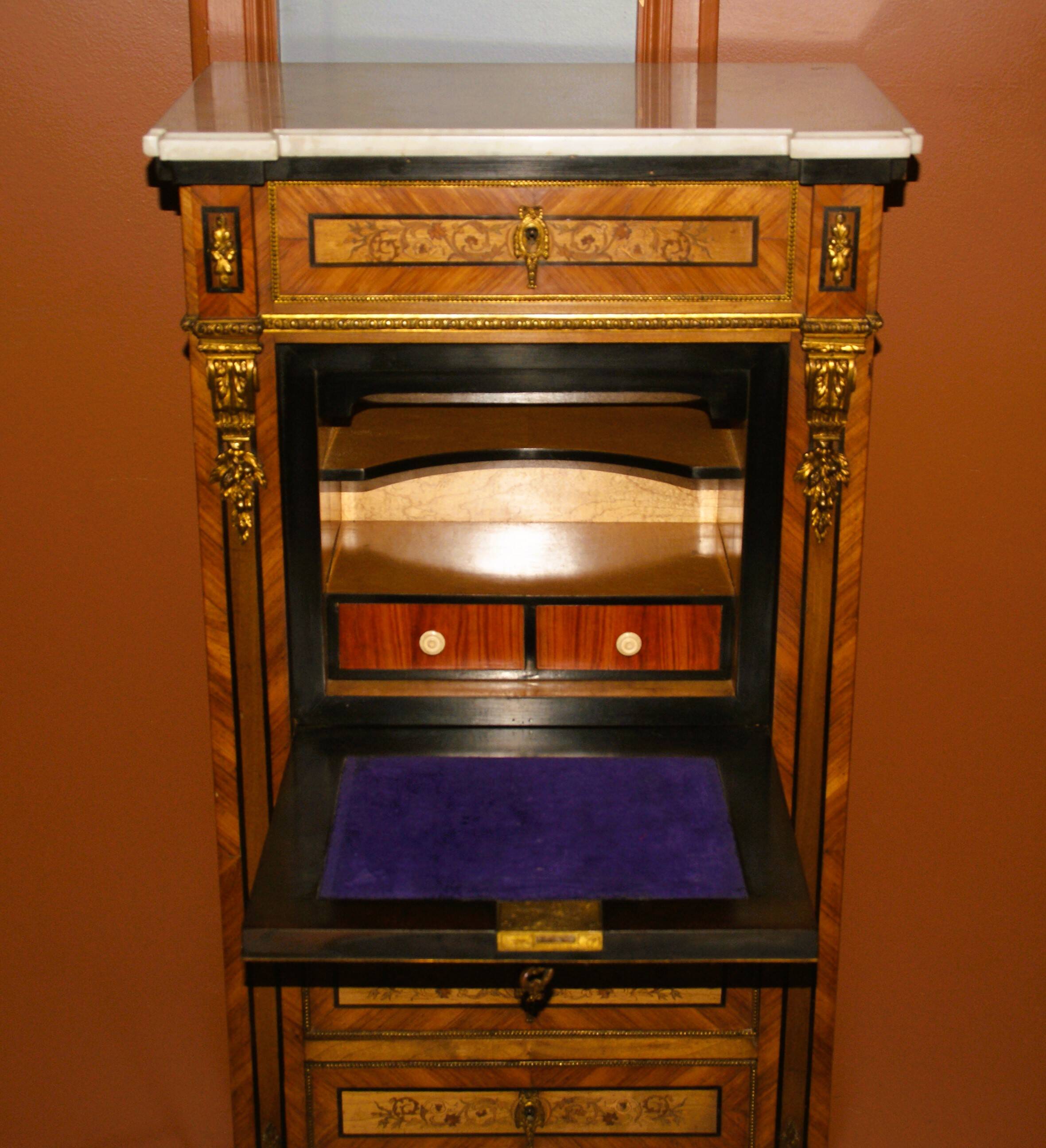 Petit secrétaire d'éphèbe,Epoque Napoleon III
