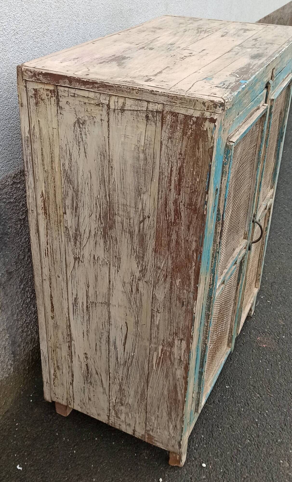 Small pantry buffet in old wood with mesh doors