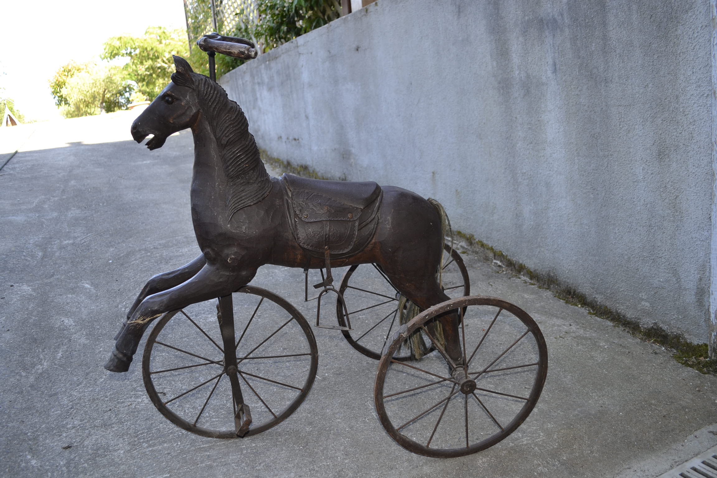 Wooden horse tricycle
