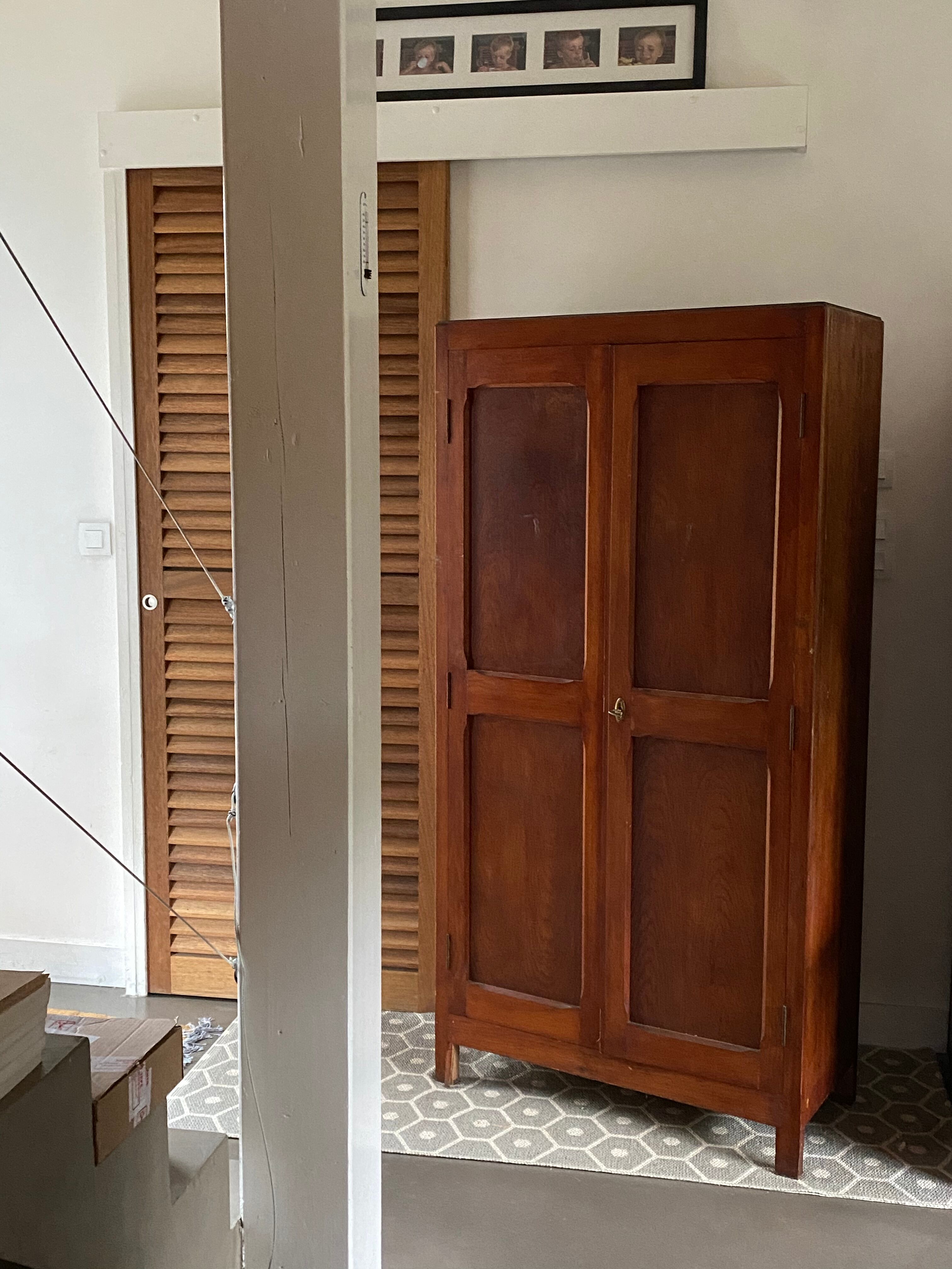 Armoire parisienne