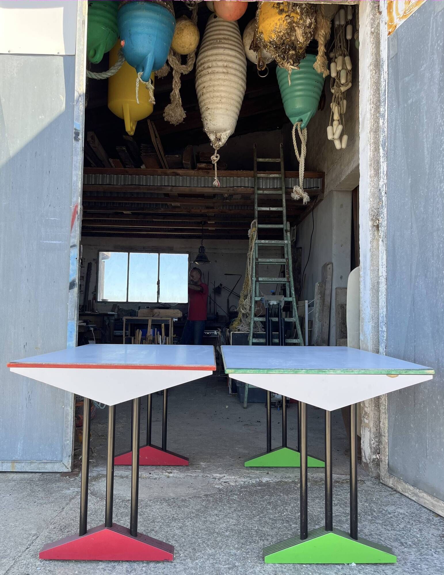Paire de tables Années 80 Post-modernes