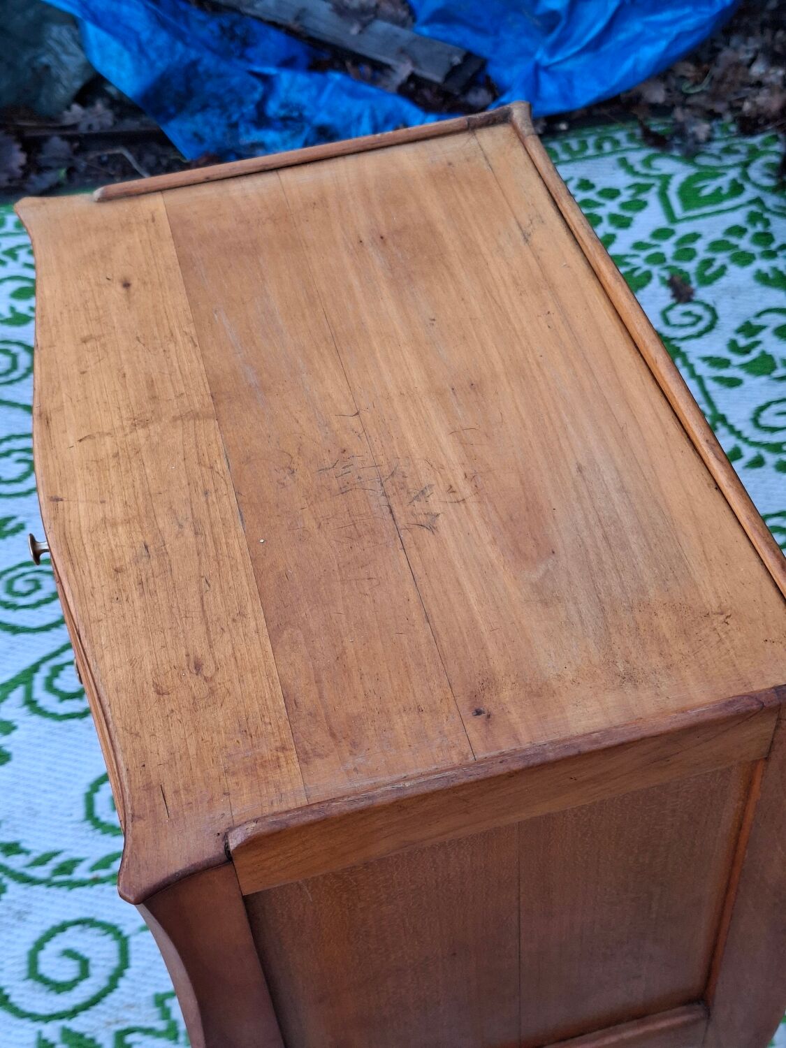 Pair of bedside tables