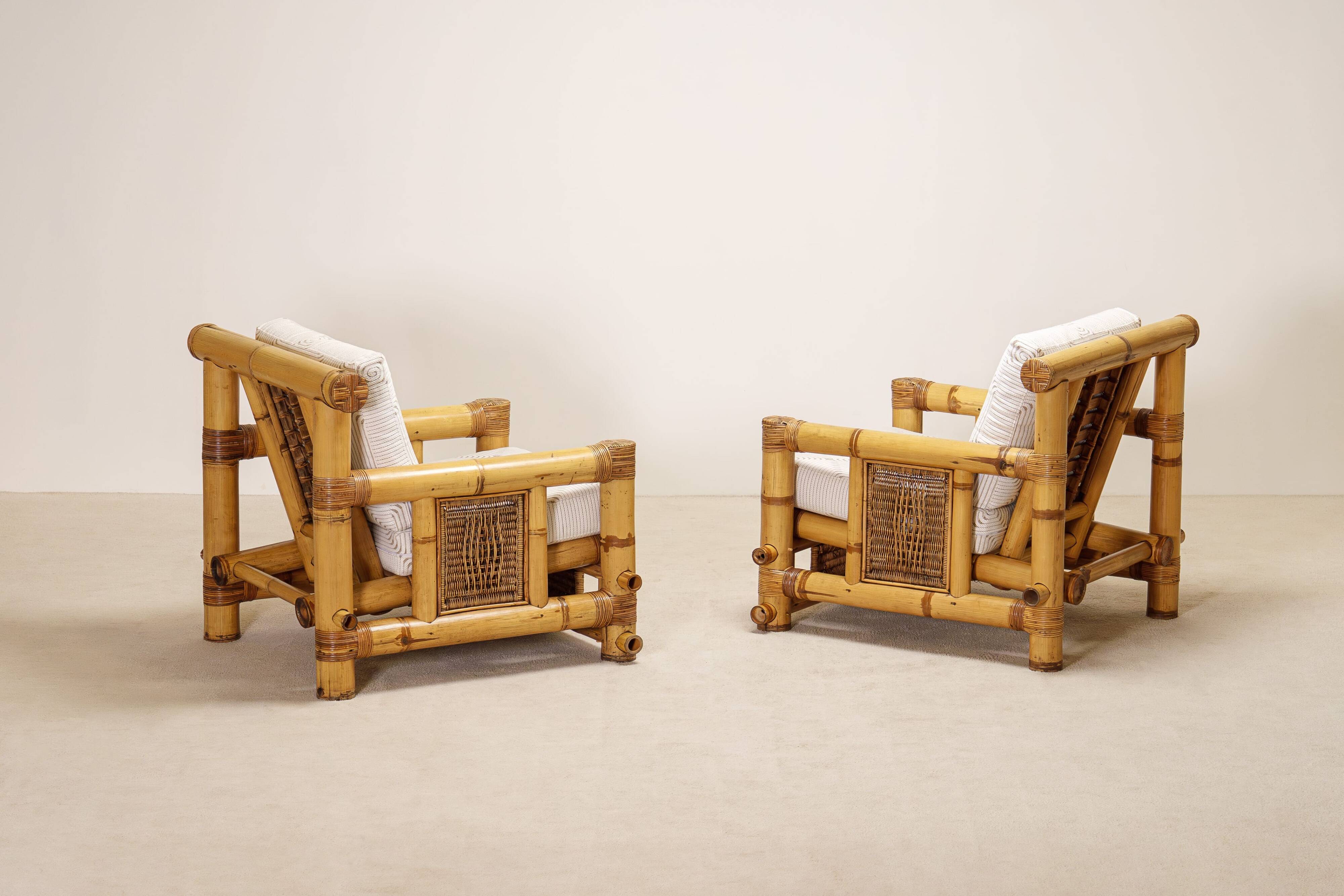 Paire de fauteuils en bambou, coussins Pierre Frey, travail français, vers 1960-70
