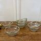 Lot de 7 coupes en verre granité vert et or vintage