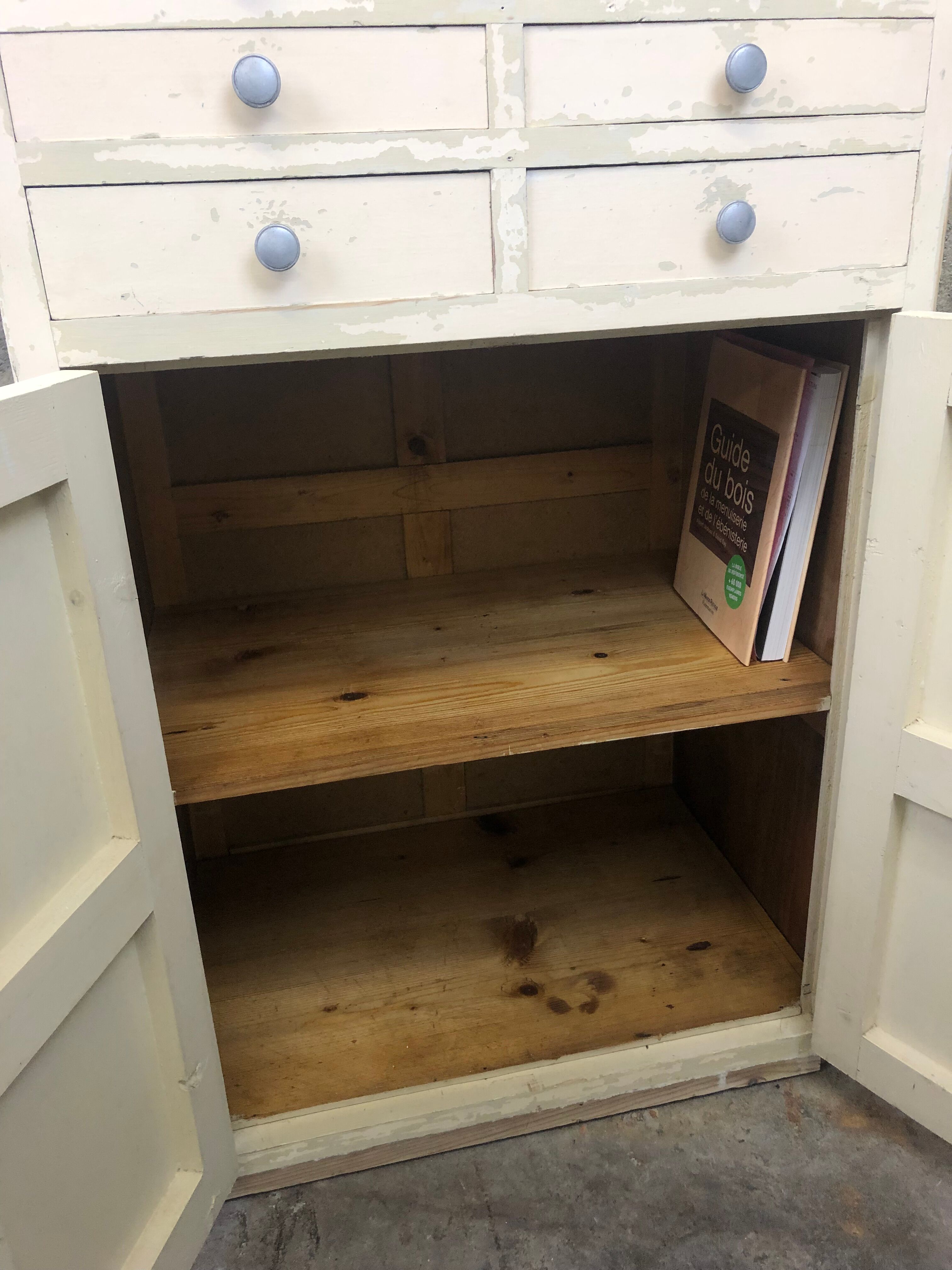 Loom cabinet with drawers and cupboard