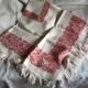 Red and white square sheet 140x140 and 6 towels