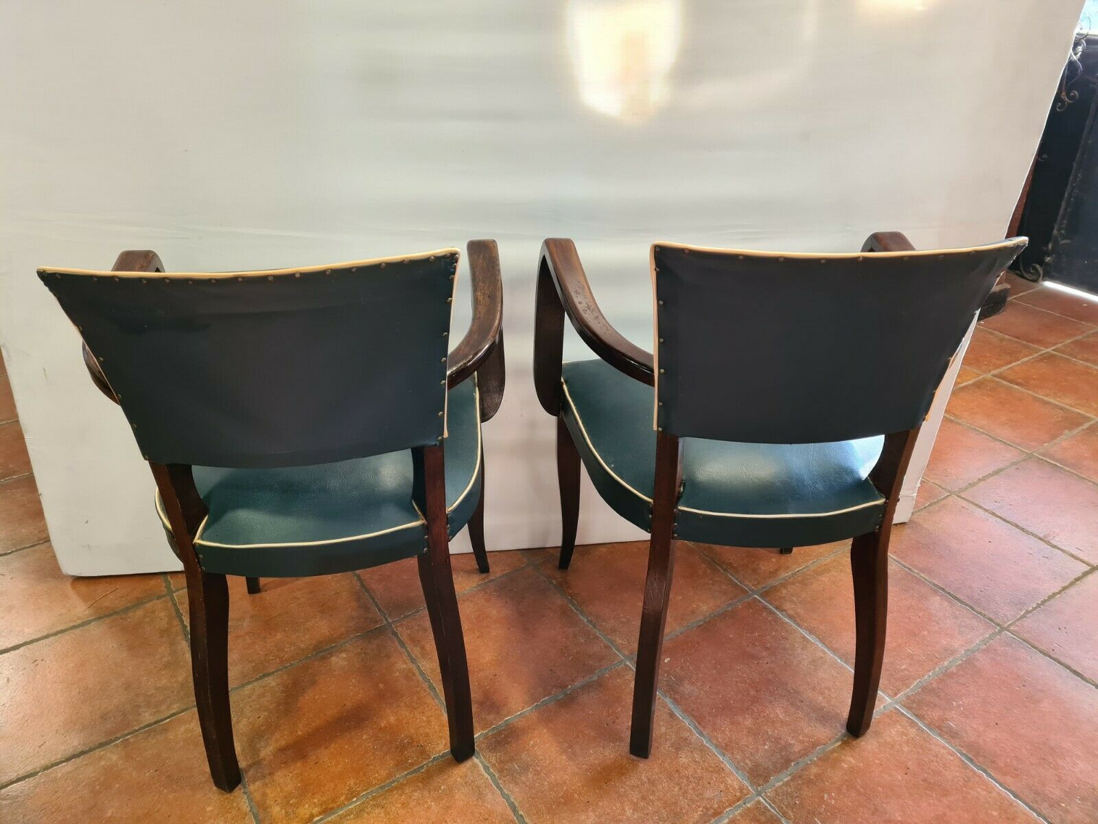 Bridge chairs in skai
