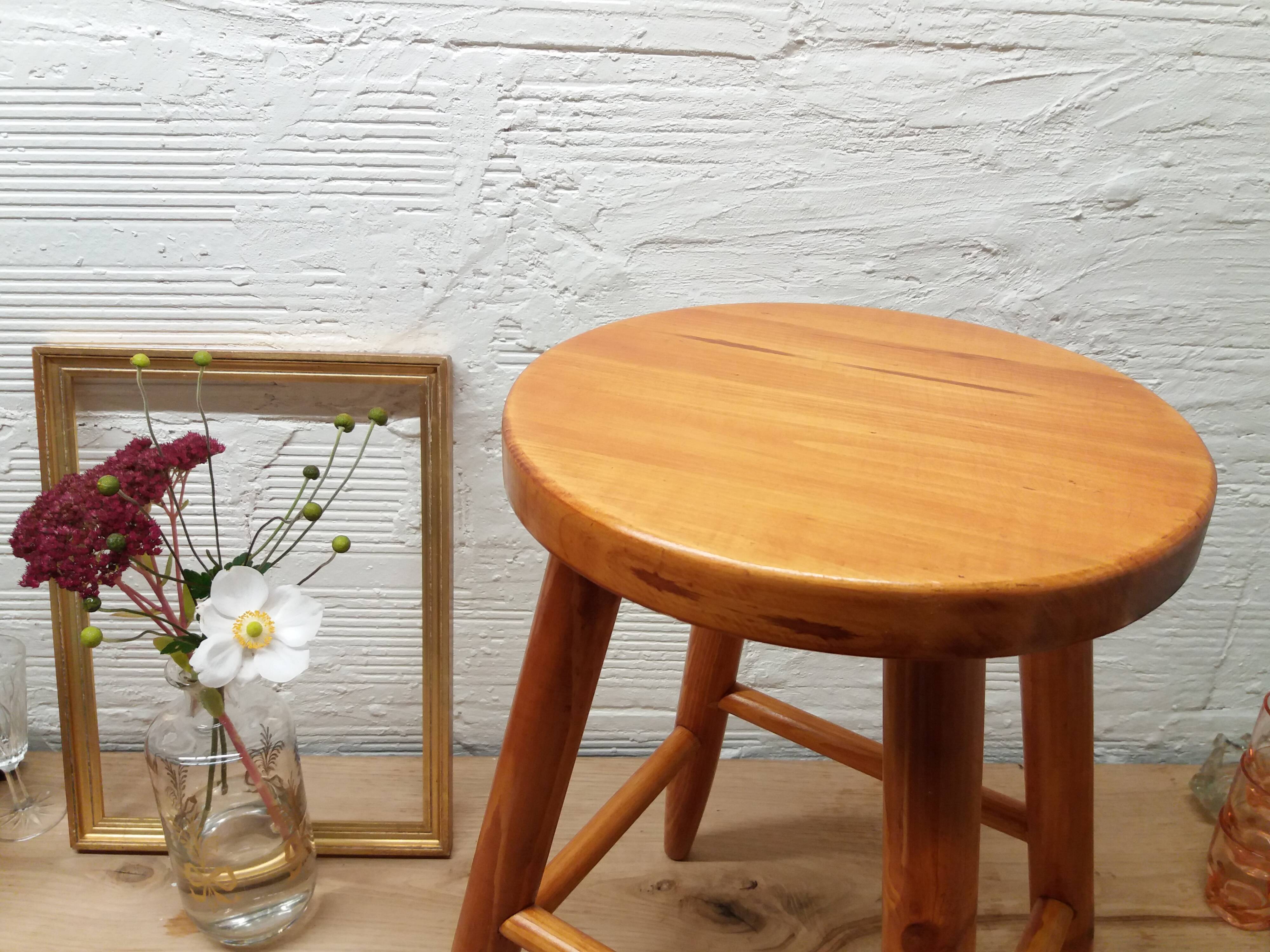 Light wood tabouret 70s