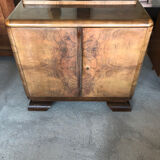 Art deco wooden chest of drawers from the 1940s
