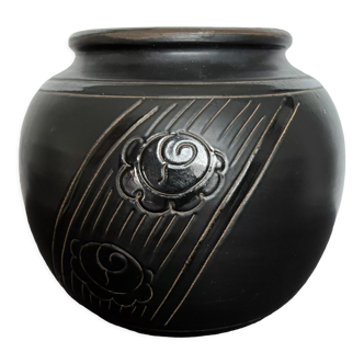 Vase boule en céramique noire