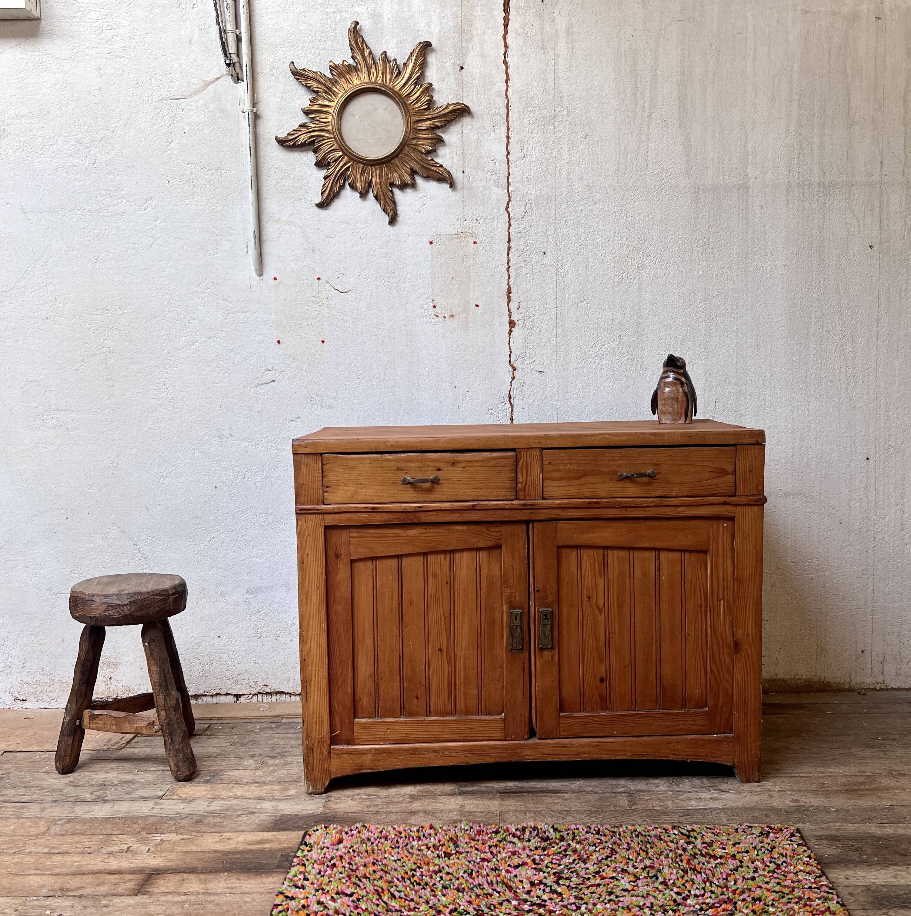 Buffet parisien vintage 1930