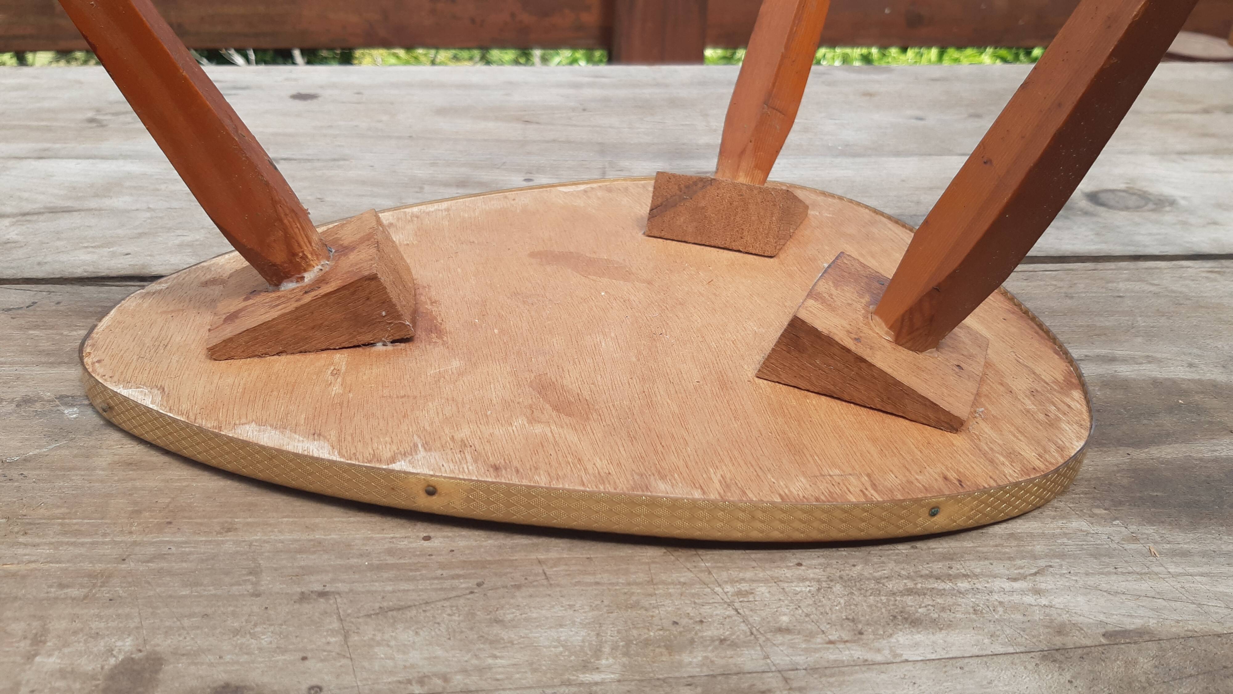 Pedestal table plant 1950