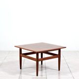 Square rosewood coffee table by Grete Jalk for Glostrup