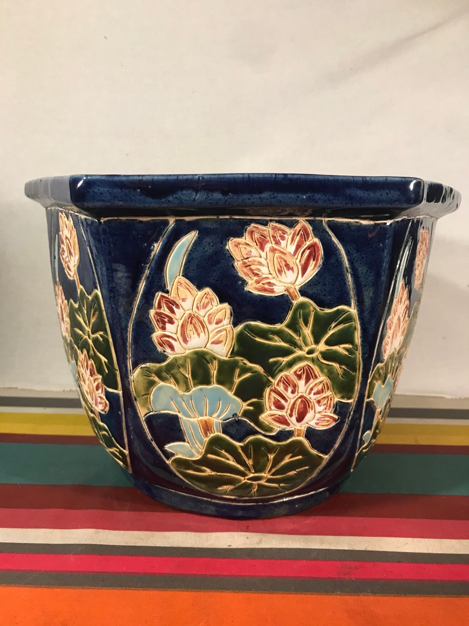 Ceramic pot cover