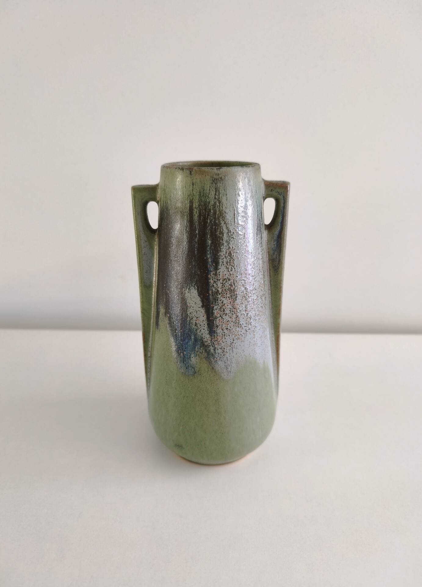 Art Deco Denbac vase with handles no. 226 in flamed stoneware - engraved signature