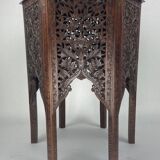 Table d’appoint 19ème siècle Birman sculpté à la main