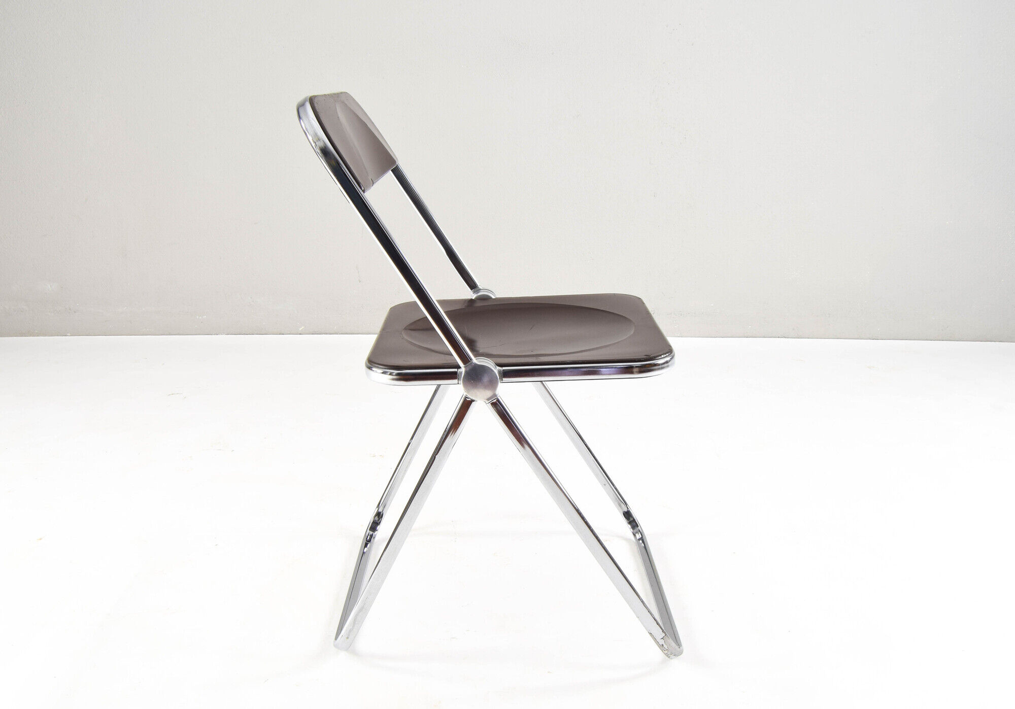 Plia folding chairs by Giancarlo Piretti to Castelli Italy 60s