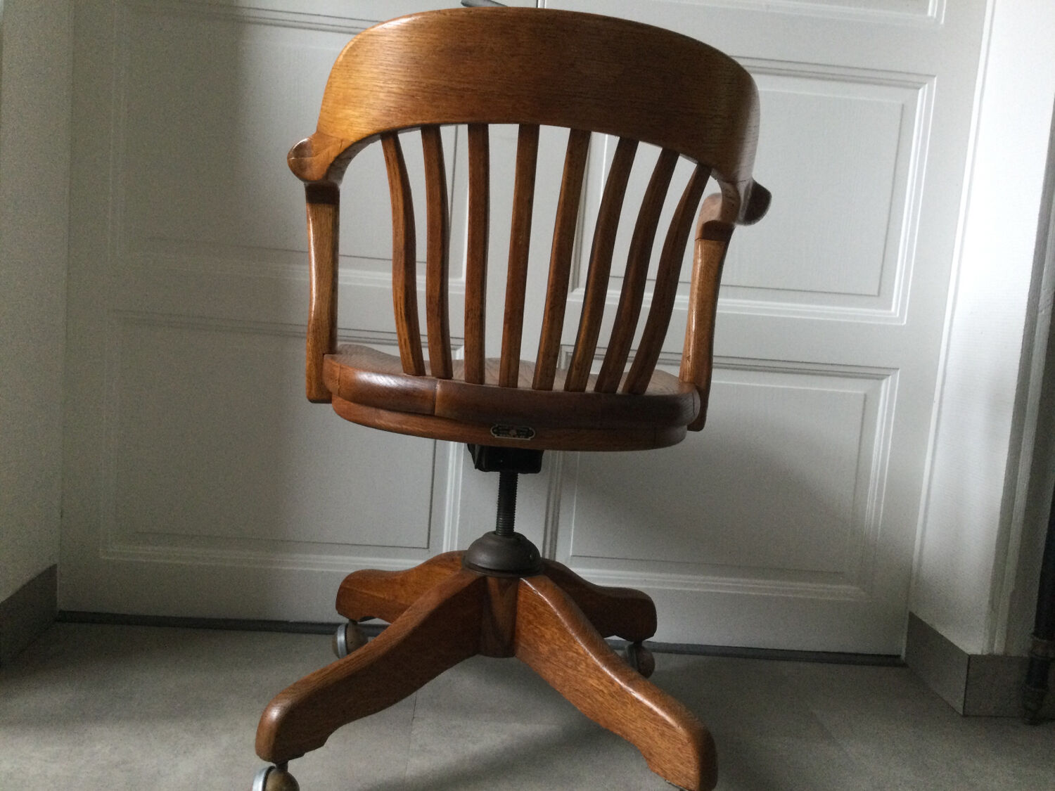 American rocking chair by H.Krug Canada