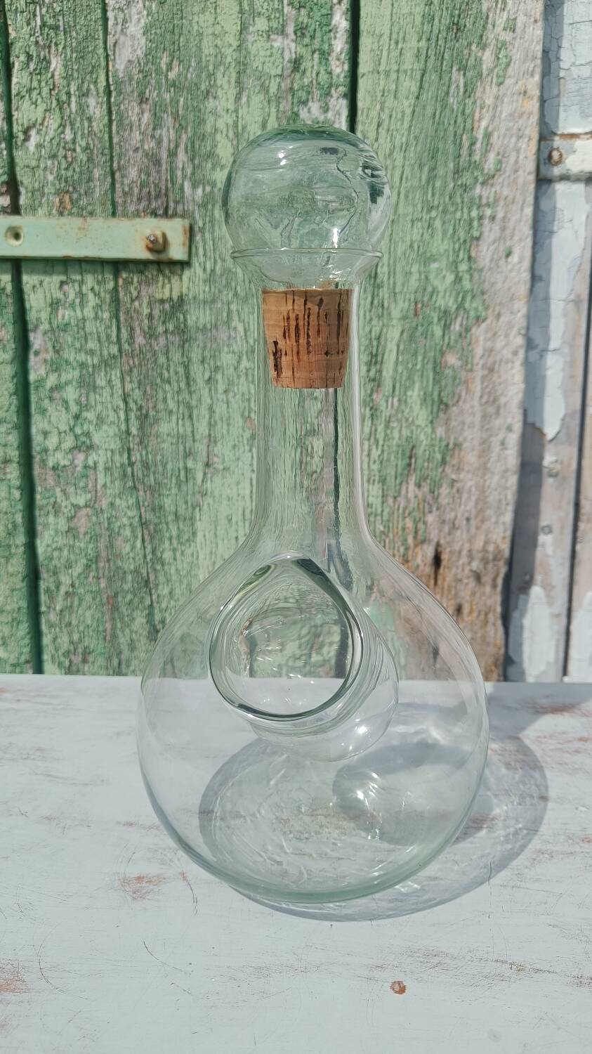 Blown glass carafe / decanter