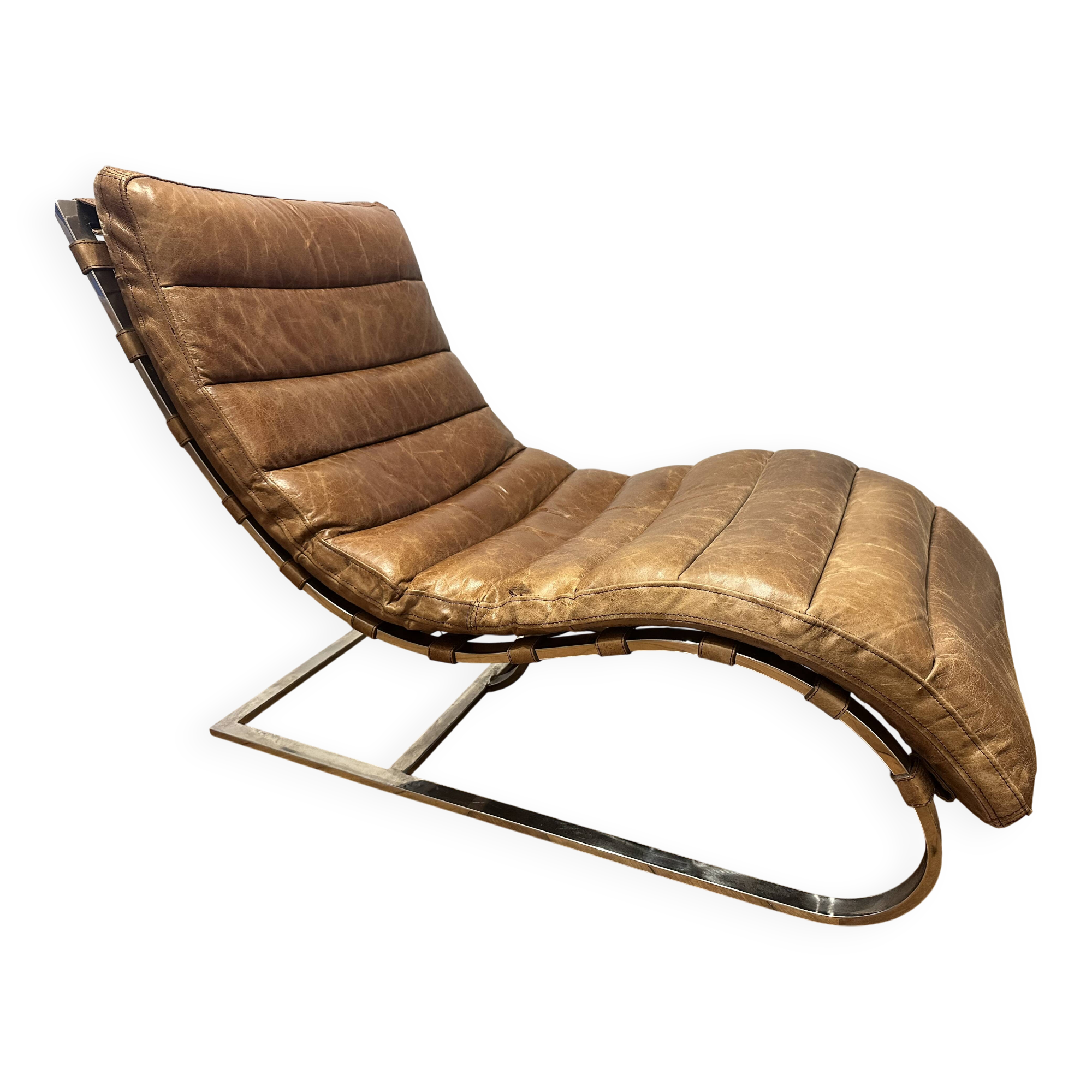 LC4 chaise longue style – patinated camel leather