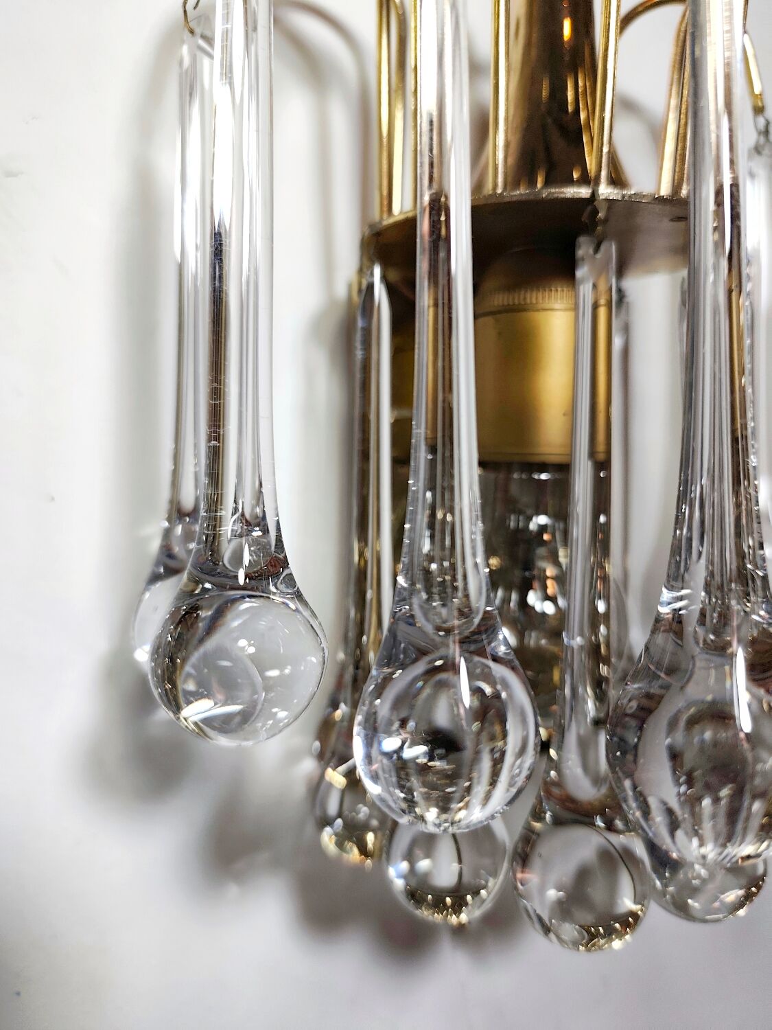 Par de lámparas de cristales. Italia, 1970s.